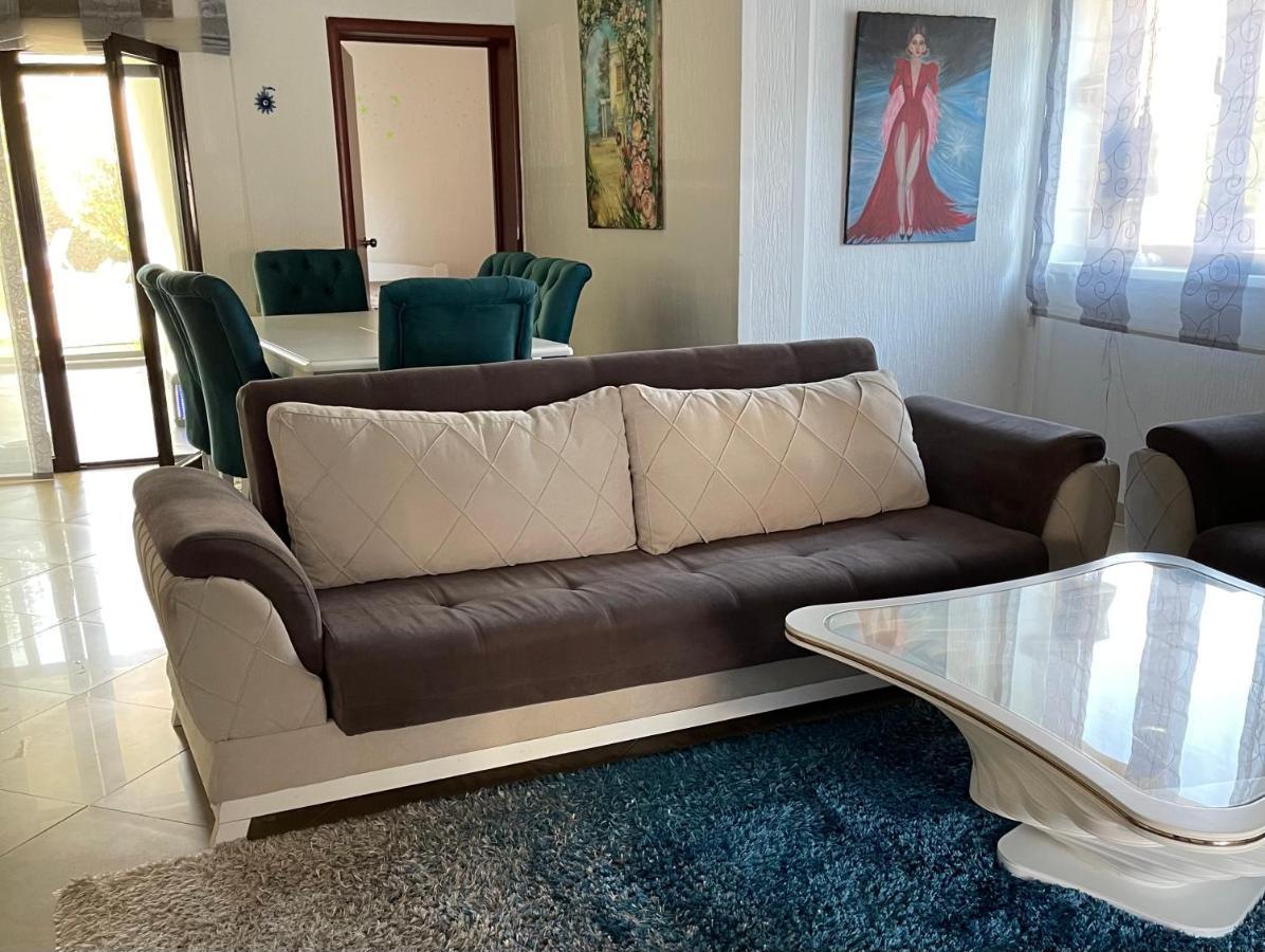 3 Bedroom Apartment With Pool Celuga Exterior foto