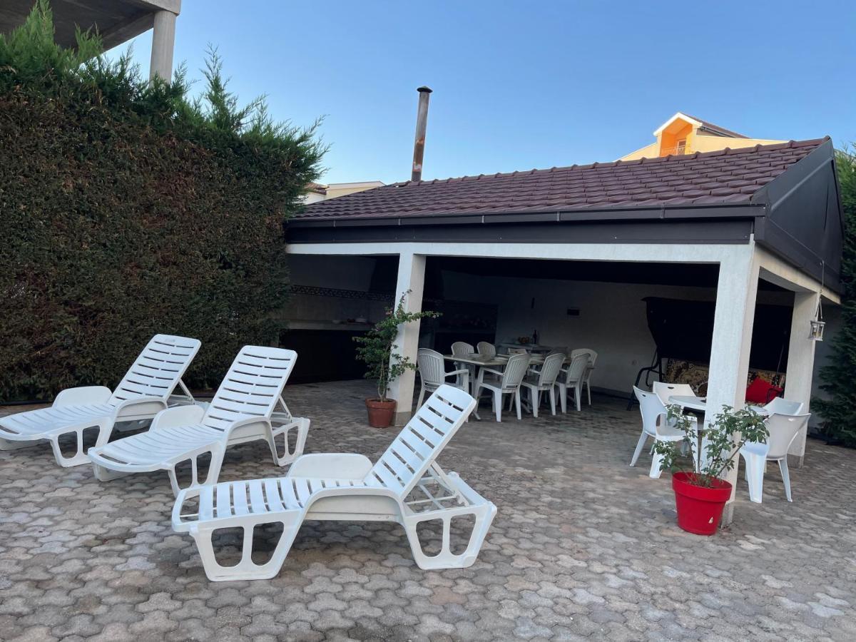 3 Bedroom Apartment With Pool Celuga Exterior foto